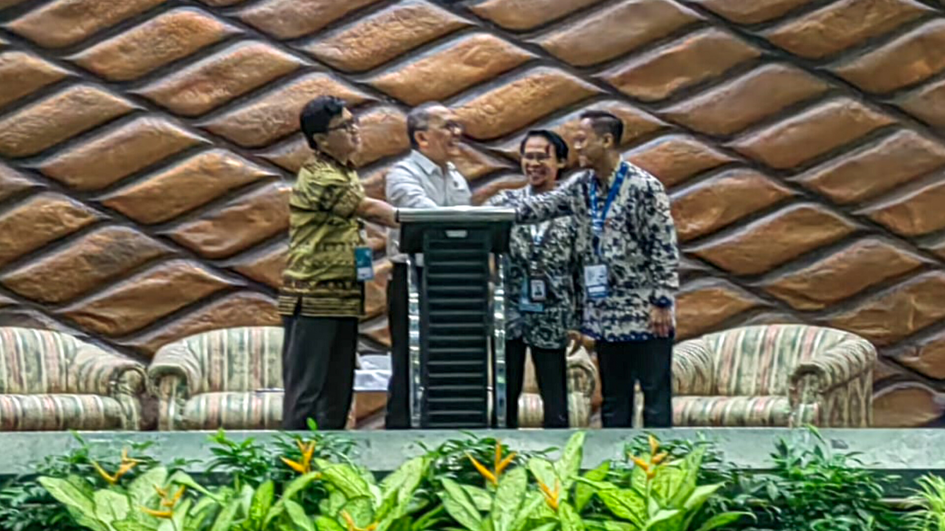 BRIN Gelar IMS-HydroST 2025, Dorong Inovasi Teknologi Maritim Ramah Lingkungan Kepala BRIN, Laksana Tri Handoko, membuka International Maritime Symposium on Hydrodynamic Science and Technology 2025 (IMS-HydroST) di Graha Widya Bhakti, KST B.J. Habibie, Serpong, Senin (22/9/2025). (tangselpos.id/lim)
