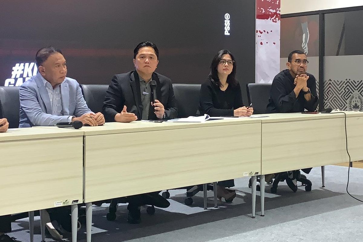 Ketum PSSI saat jumpa pers. Foto : Ist