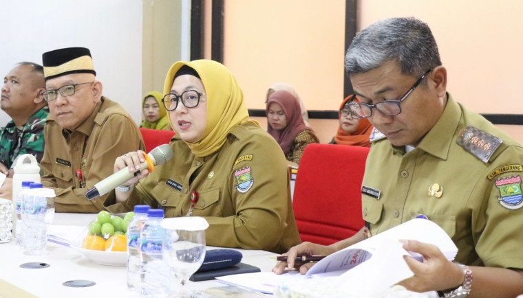 Intan Apresiasi Kecamatan Tigaraksa Terkait Stunting Wakil Bupati (Wabup) Tangerang, Intan Nurul Hikmah, menghadiri kegiatan monitoring dan evaluasi Program Percepatan Penurunan Stunting (P3S) dan kemiskinan ekstrem di Kantor Kecamatan Tigaraksa, Selasa (23/9).
