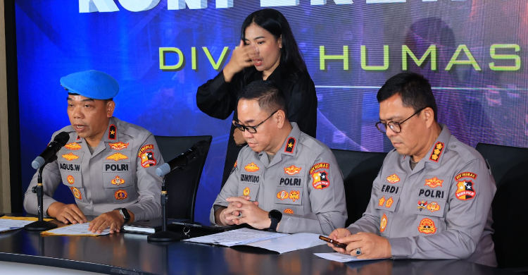 Kasus Ojol Tertabrak Rantis, 2 Brimob Langgar Berat, 5 Sedang Konferensi pers dari Mabes Polri. Foto : Ist