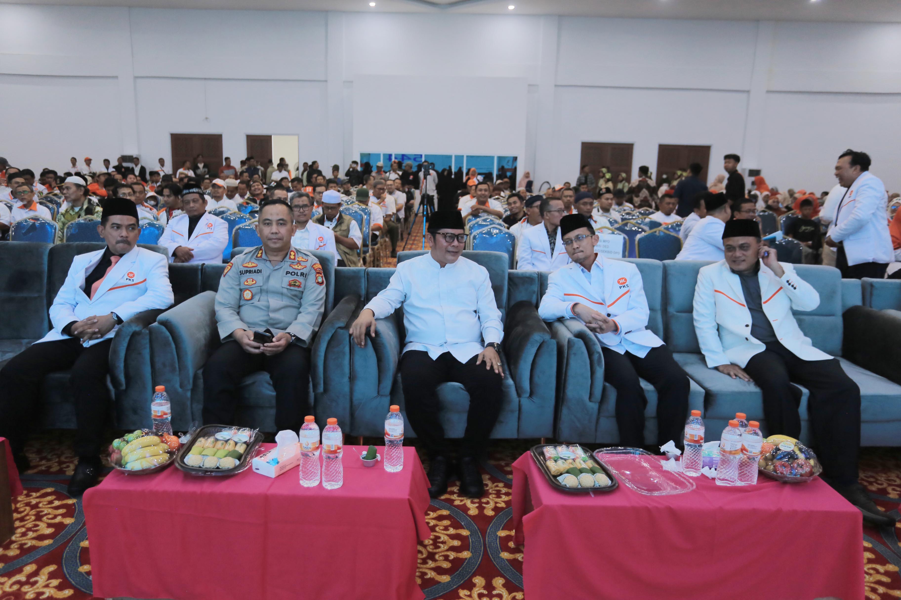Wakil Wali Kota Tangerang, Maryono saat menghadiri Musda keenam PKS Kota Tangerang, di Wisma Haji Cipondoh, Minggu (7/9).
