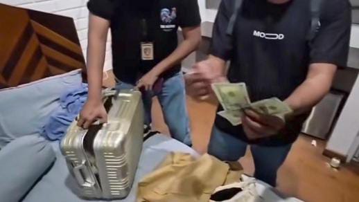 Polisi Ungkap Sosok Dukun Pengganda Uang di Apartenen Kalibata Dolar palsu yang ditemukan di sebuah Apartemen Kalibata. Foto : Ist