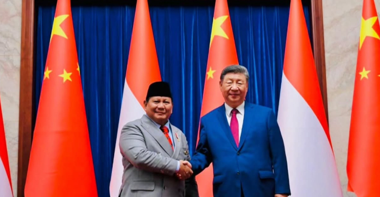 Presiden Prabowo Ke China Tak Sampai Sehari Presiden Prabowo Subianto (kiri) bersama Presiden China Xi Jinping dalam kunjungan ke Negeri Tirai Bambu, Rabu (3/9/2025). Foto : Ist