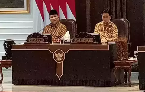 Presiden Prabowo saat memimpin Rapat Kabinet. Foto : Ist