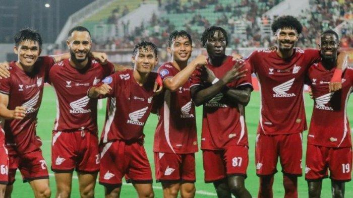 Skuad PSM siap menjamu Persija di Stadion BJ Habibie, Parepare. Foto : Ist