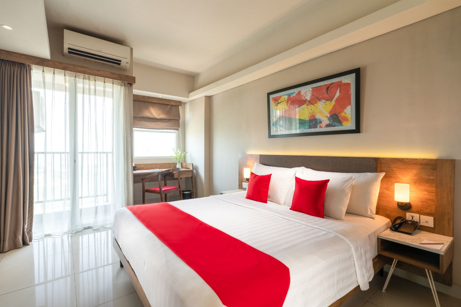 Promo paket menginap “Stay More & Save More” serta “Lazy Day Escape” dari Ramada by Wyndham Serpong. (Ist)