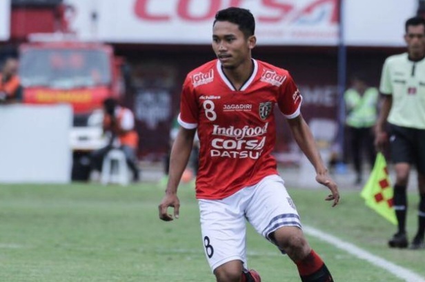 Ricky Fajrin Pahlawan Bali United Bek andalan Bali United Ricky Fajrin. Foto : Ist