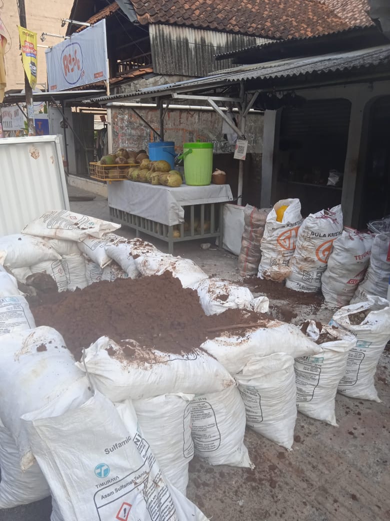 Warga Cempaka Putih Protes Galian Fiber Optik Tanpa Sosialisasi Di Jalan Pahlawan Warga Cempaka Putih mengeluhkan dampak galian yang tidak terurus dengan baik.