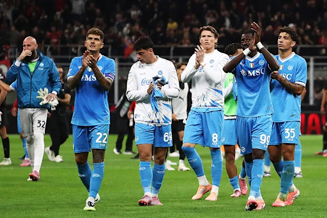 AC Milan Gagal Kudeta, Napoli Makin Nyaman di Puncak Klasemen Skuad Napoli. Foto : Ist
