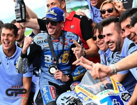 Adik Marc Marquez Juara MotoGP Malaysia 2025 Alex Marquez juara MotoGP Malaysia 2025. Foto : Ist