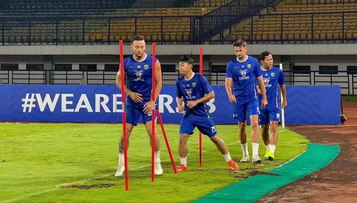AFC Champions League (ACL) Two Sesi latihan strategi skuad Persib. Foto : Ist