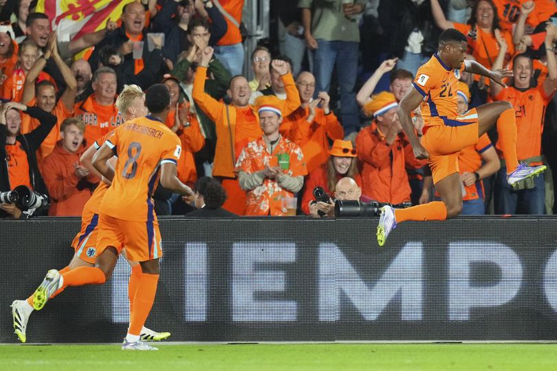 Hadapi Malta, Belanda Pesta Gol Sekebrasi skuad Belanda usai cukur Malta 4-0. Foto : Ist