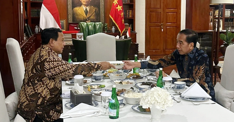 Pertemuan mantan Presiden ke 7 Jokowi dan Presiden Prabowo di Kertanegara. Foto : Ist