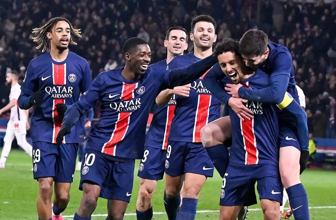 Skuad PSG siap menahan Barca. Foto : Ist