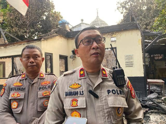 Preman Yang Ngamuk Di Pasar Sudah Sering Minta Uang Jago Kapolsek Ciputat Timur Bambang Askar Sodiq menyebutkan kasus preman Pasar Jombang masih dalam proses penyelidikan.