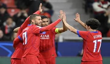 PSG Pesta Gol ke Gawang Leverkusen Selebrasi skuad PSG usai menang Bayer Leverkusen 7-2. Foto : Ist