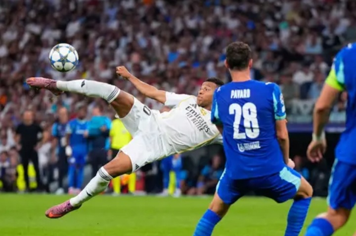 Aksi gemilang Mbappe. Foto : Ist