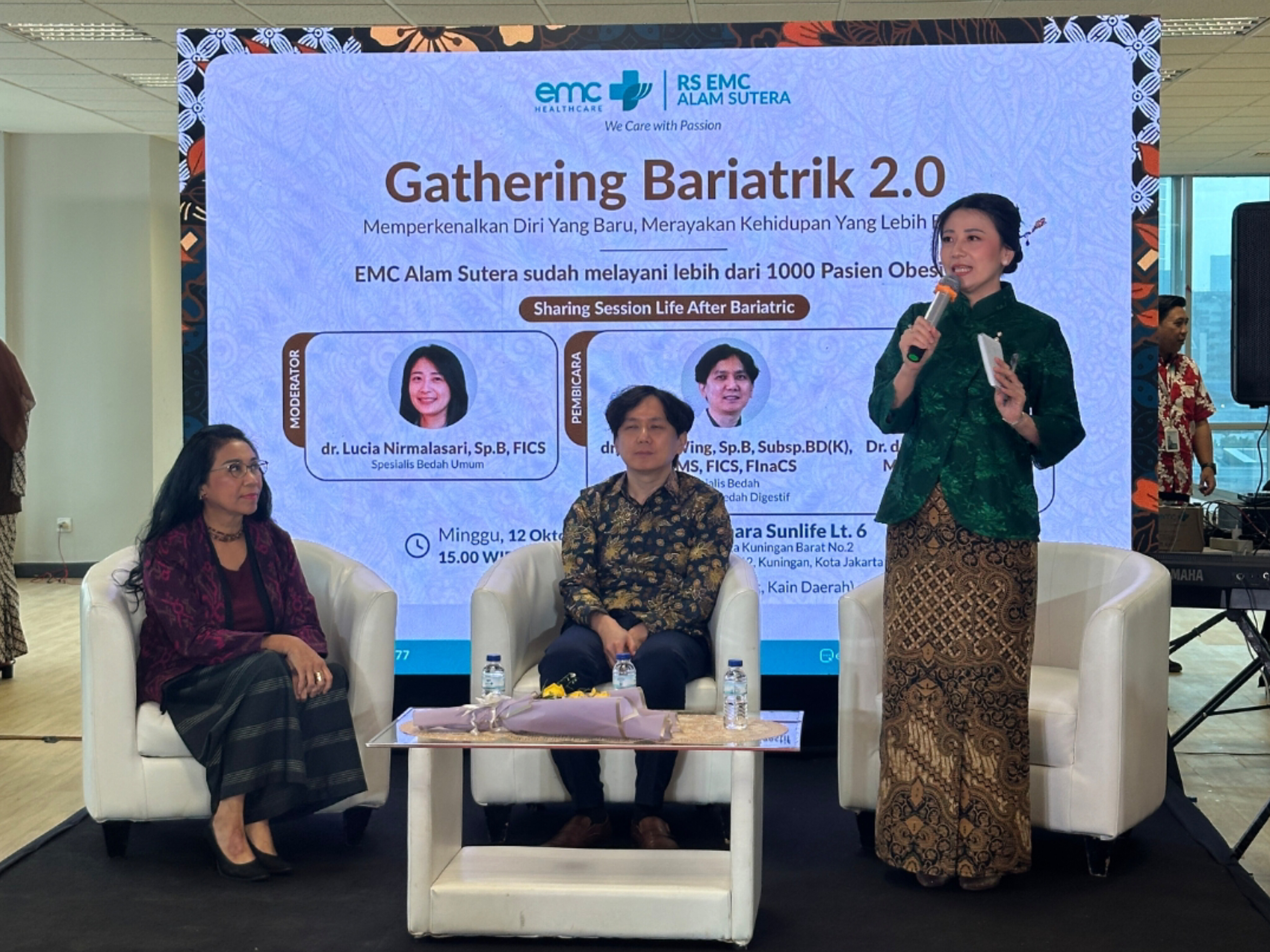 RS EMC Alam Sutera Capai 1.000 Tindakan Bariatrik Sejak 2015 Spesialis Bedah Digestif dr. Handy Wing dan Spesialis Bedah Plastik Dr. dr. Irena Sakura Rini, menjadi pembicara dalam Gathering Bariatrik 2.0 RS EMC Alam Sutera, di Menara Sunlife, Jakarta, Minggu (12/10/2025). (tangselpos.id/lim)