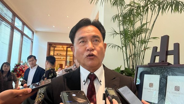 Yusril: Indonesia Tidak Akan Terbitkan Visa Untuk Atlet Senam Artistik Israel Menteri Koordinator Bidang Hukum, HAM, Imigrasi, dan Pemasyarakatan Yusril Ihza Mahendra. Foto : Ist