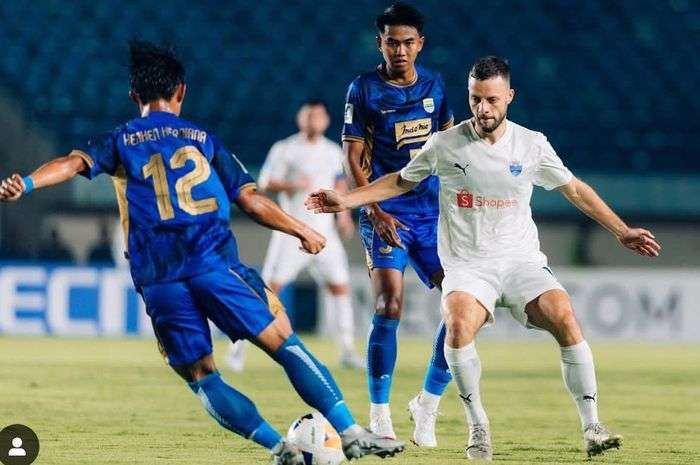 Laga skuad Persib vs Lion City Sailors. Foto : Ist