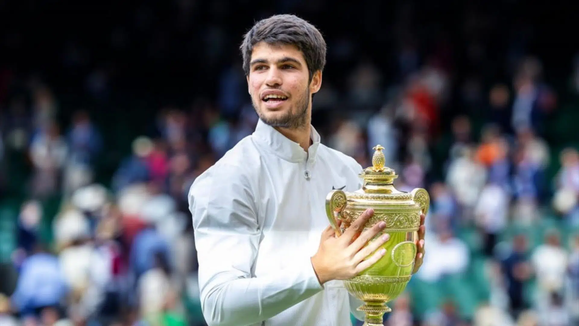 Petenis Spanyol Carlos Alcaraz resmi menutup musim 2025 sebagai petenis nomor satu dunia versi ATP. Foto : Ist