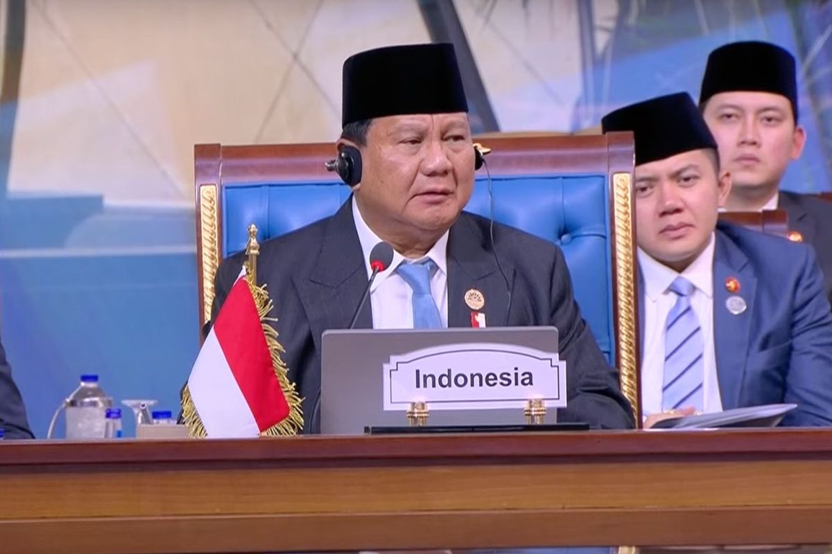 Presiden Prabowo saat pidato di KTT APEC 2025. Foto : Ist