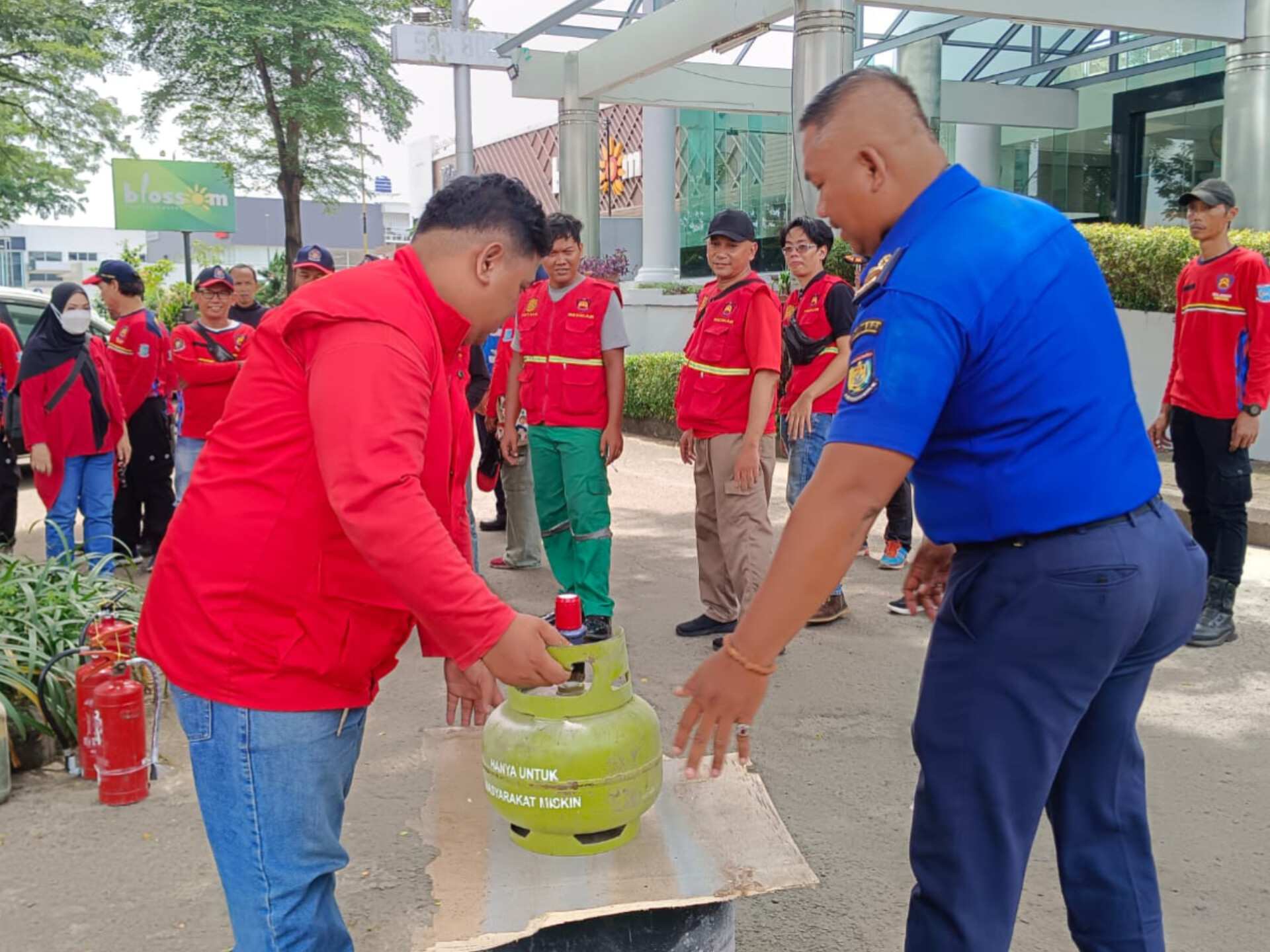 Puluhan pasukan Redkar Kecamatan Pamulang dan Ciputat saat mengikuti rangkaian pelatihan. (tangselpos.id/rmn)