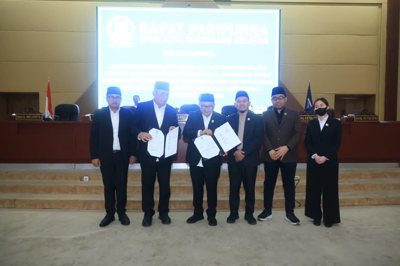 Pemkot Tangsel bersama DPRD Tangsel selesai membahas dna menyetujui bersama Raperda APBD 2026.