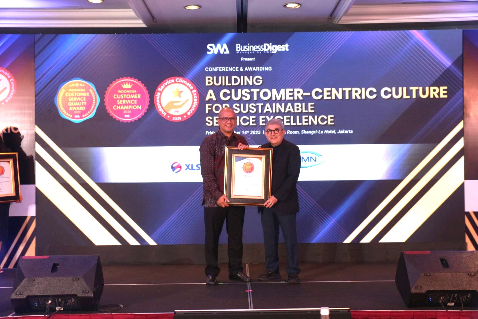 Alfamidi meraih Customer Service Quality Award 2025 dalam ajang SWA-Business Digest Brand Awarding (SBBA). (Ist)