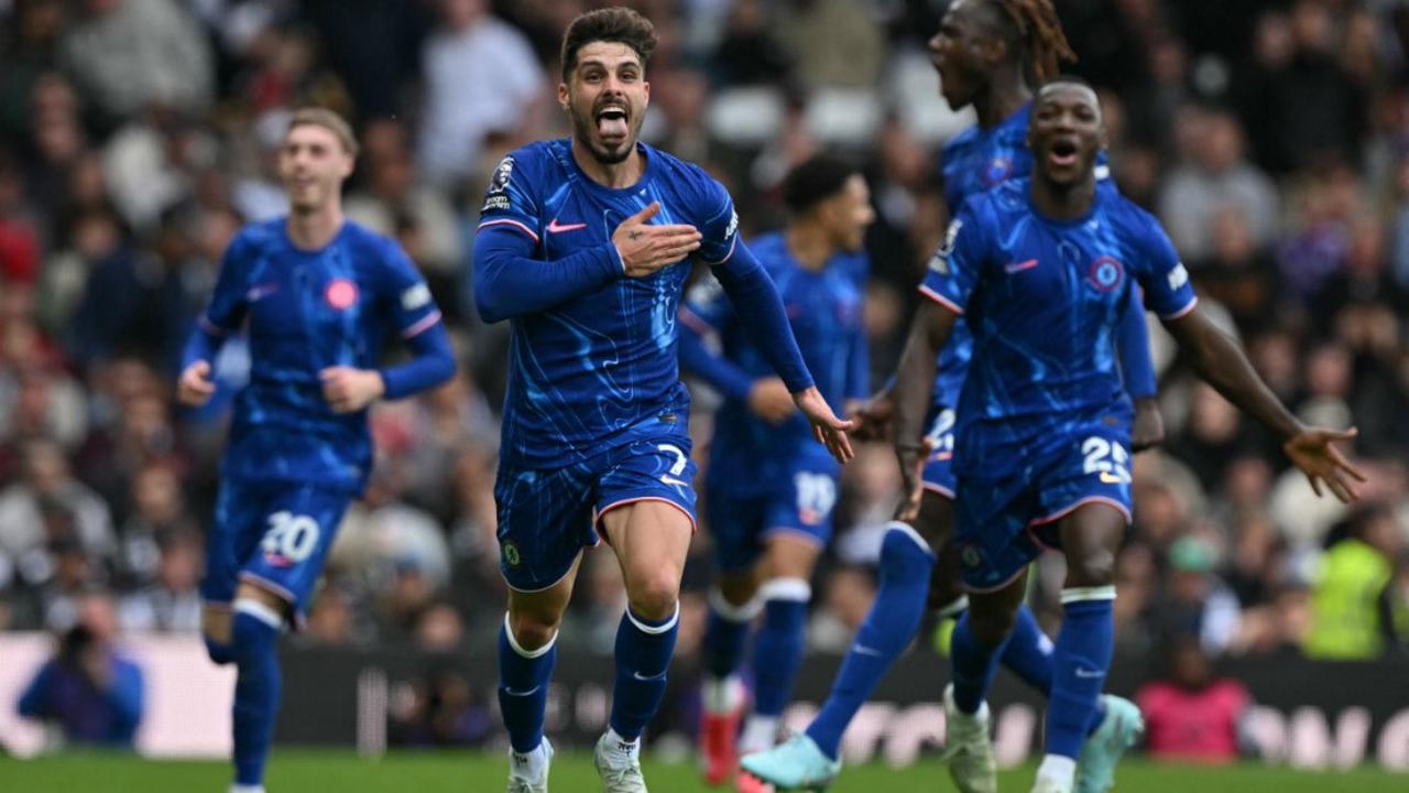 Selebrasi skuad Chelsea usai mengalahkan Barca 3-0. Foto : Ist