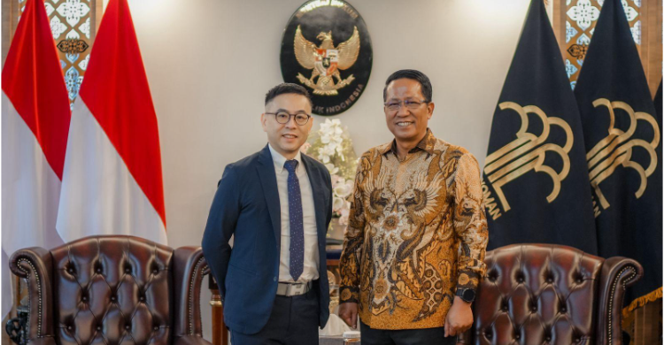 Menteri Hukum Republik Indonesia (Menkum RI), Supratman Andi Agtas menerima kunjungan kehormatan Direktur Regional Confederation of Societies of Authors and Composers (CISAC) untuk Asia Pasifik, Benjamin Ng. Foto : Ist
