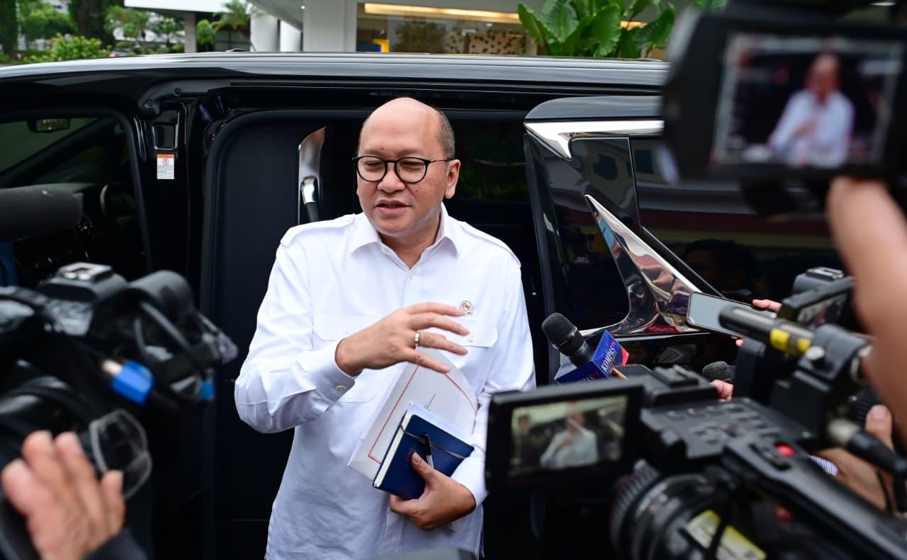 Menteri Investasi dan Hilirisasi/Kepala Badan Koordinasi Penanaman Modal (BKPM), Rosan Roeslani ke Istana Merdeka, Jakarta, Kamis (6/11/2025).(Istimewa)