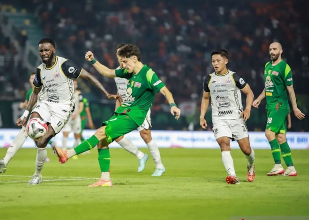 Laga Persis vs Persebaya. Foto : Ist