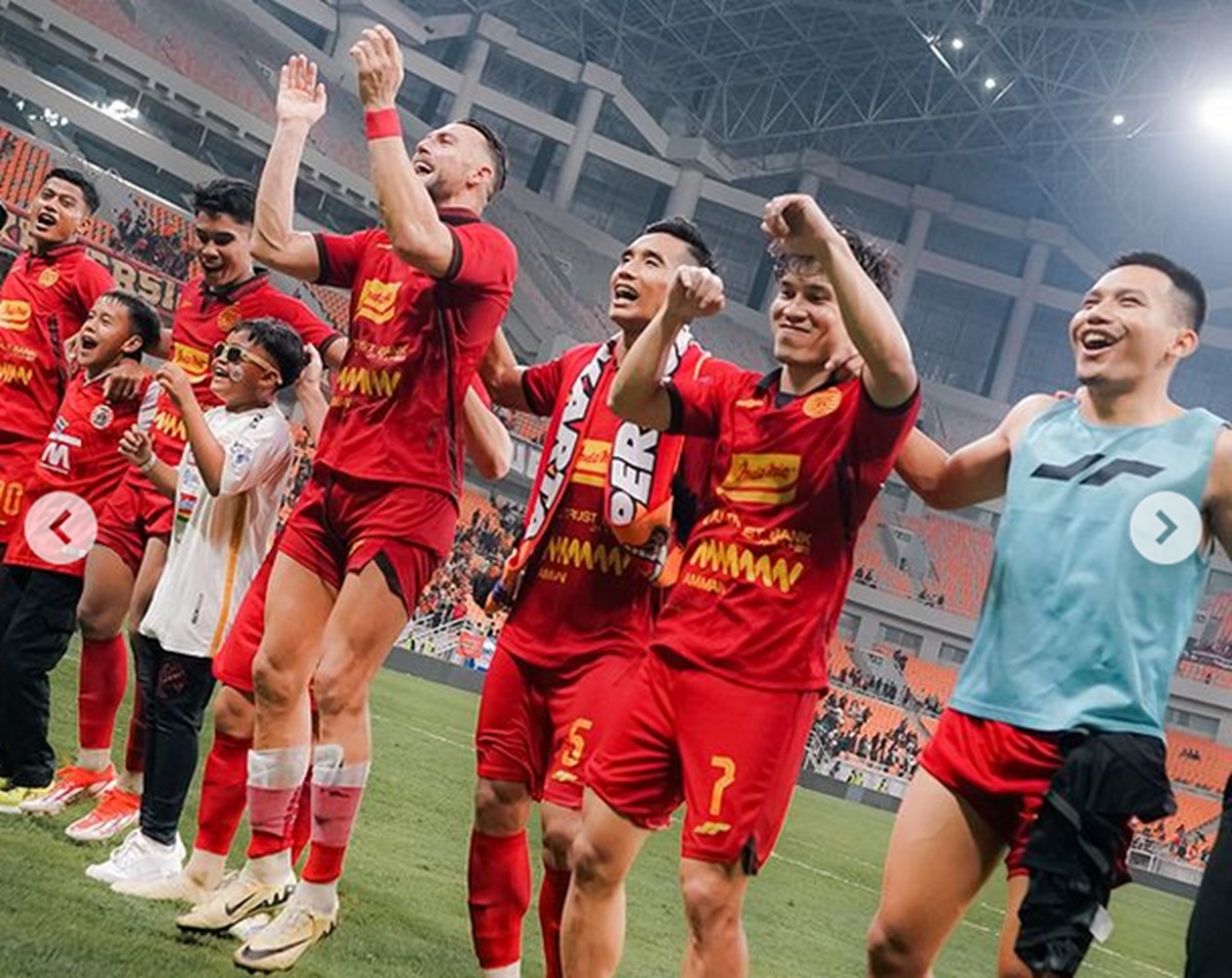 Selebrasi skuad Persija. Foto : Ist