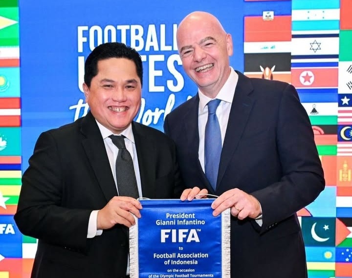 Ketum PSSI Erick Thohir dan Presiden FIFA Gianni Infantino. Foto : Ist