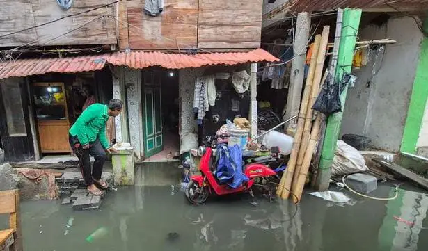 Banjir rob di Dadap, Kosambi. Foto : Ist