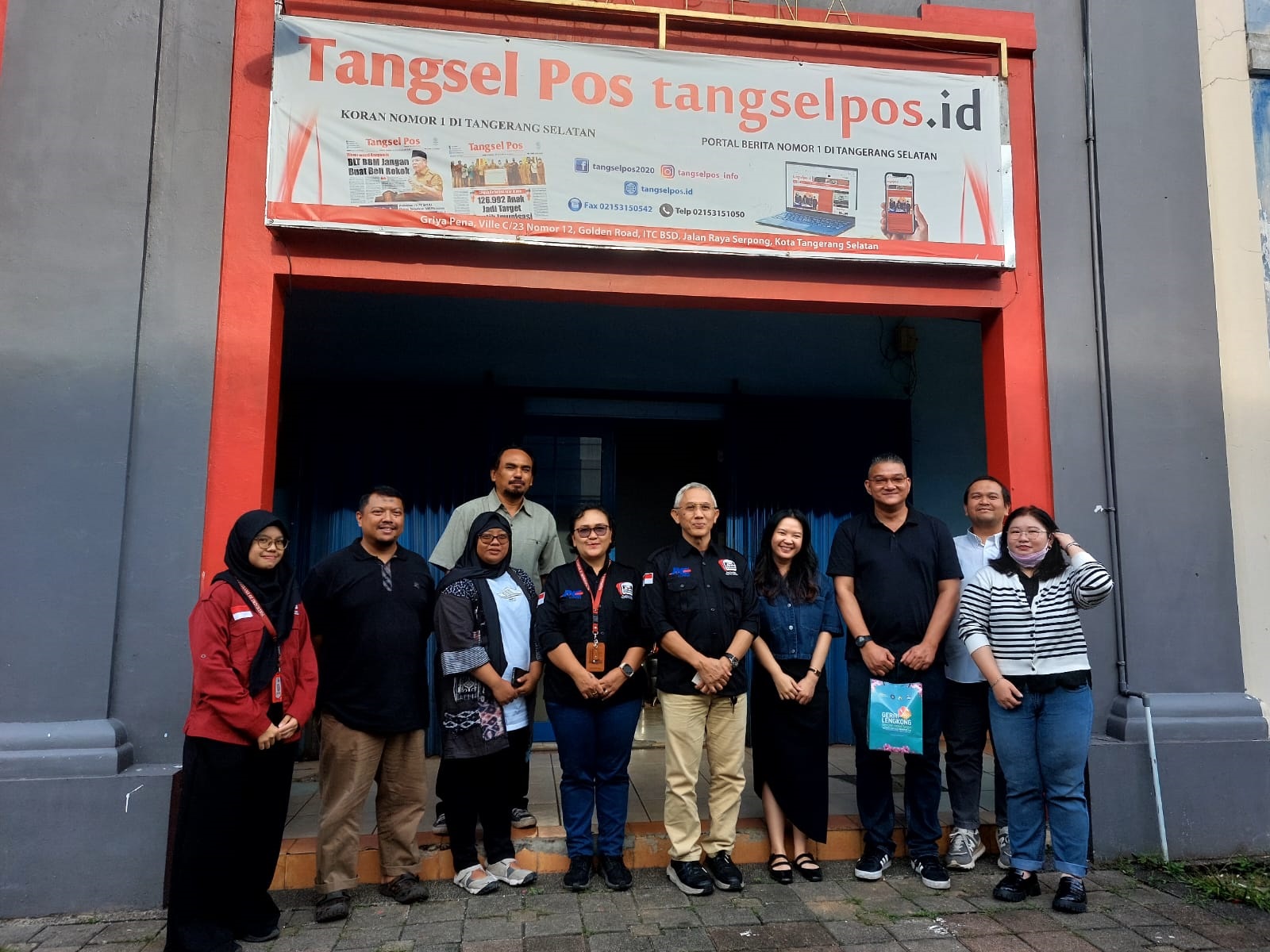 PANGAN. Kunjungan rombongan FOI, Lumbung Pangan Indonesia, dan Mahsuri Malaysia ke Kantor Tangsel Pos, Senin (15/12).