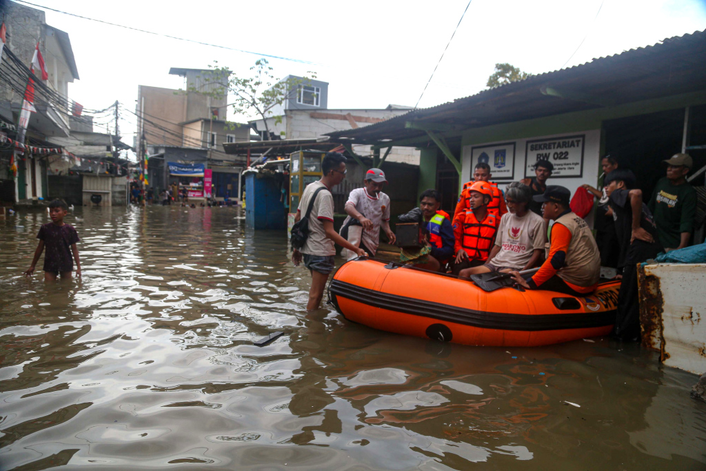 Banjir rob di pesisir Jakarta. Foto : Ist