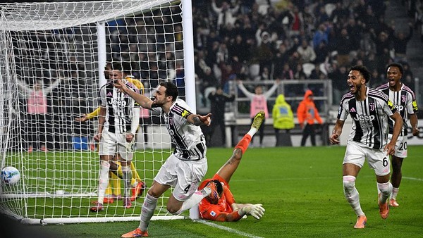 Selebrasi Juventus usai menang 2-0 dari Pafos. Foto : Ist