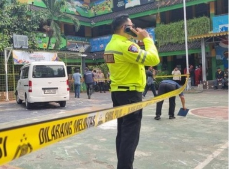 Mobil Daihatsu Gran Max pengangkut Makanan Bergizi Gratis. Foto : Ist