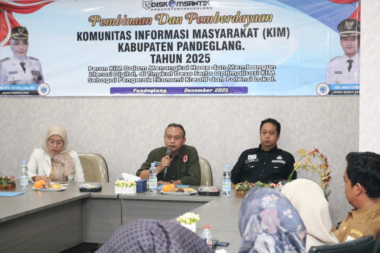 Kegiatan Pembinaan dan Pemberdayaan KIM Kabupaten Pandeglang Tahun 2025, di Oproom Mal Pelayanan Publik (MPP), Selasa (30/12/2025).(Istimewa)