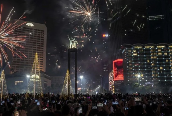 Malam tahun baru 2025. Foto : Ist
