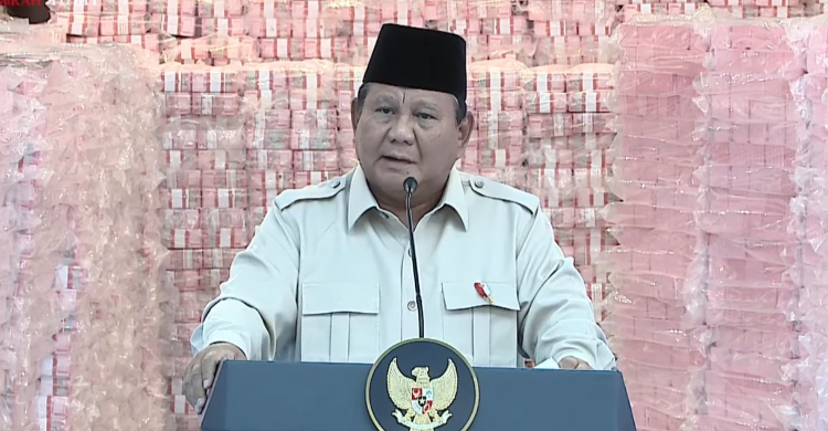 Presiden Prabowo saat menghadiri acara di Kejagung, Rabu (24/12/25). Foto : RM