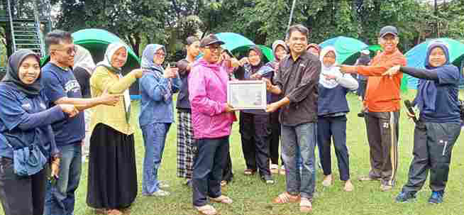 SERTIJAB. SMPN 14 Tangerang Selatan (Tangsel) menggelar kegiatan serah terima jabatan (sertijab) pengurus Siswa Penggerak Lingkungan dan Alam (Sispen) periode 2024/2025 kepada pengurus periode 2025/2026.