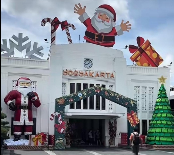 Stasiun Tugu Yogyakarta menyambut Nataru. Foto : Ist