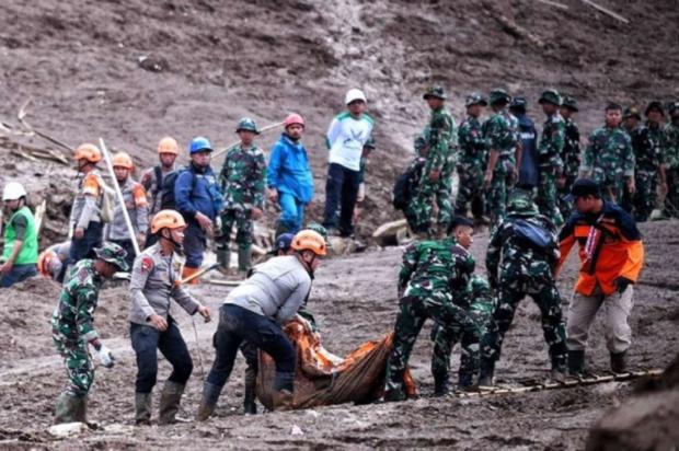 Bencana longsor di Cisarua, Kabupaten Bandung Barat, Jawa Barat. Foto : Ist