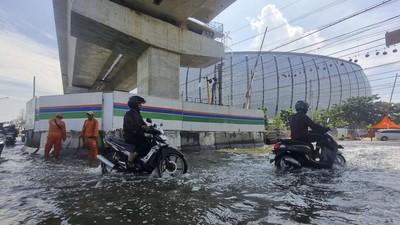 Jln RE Martadinata terdampak banjir rob. Foto : Ist