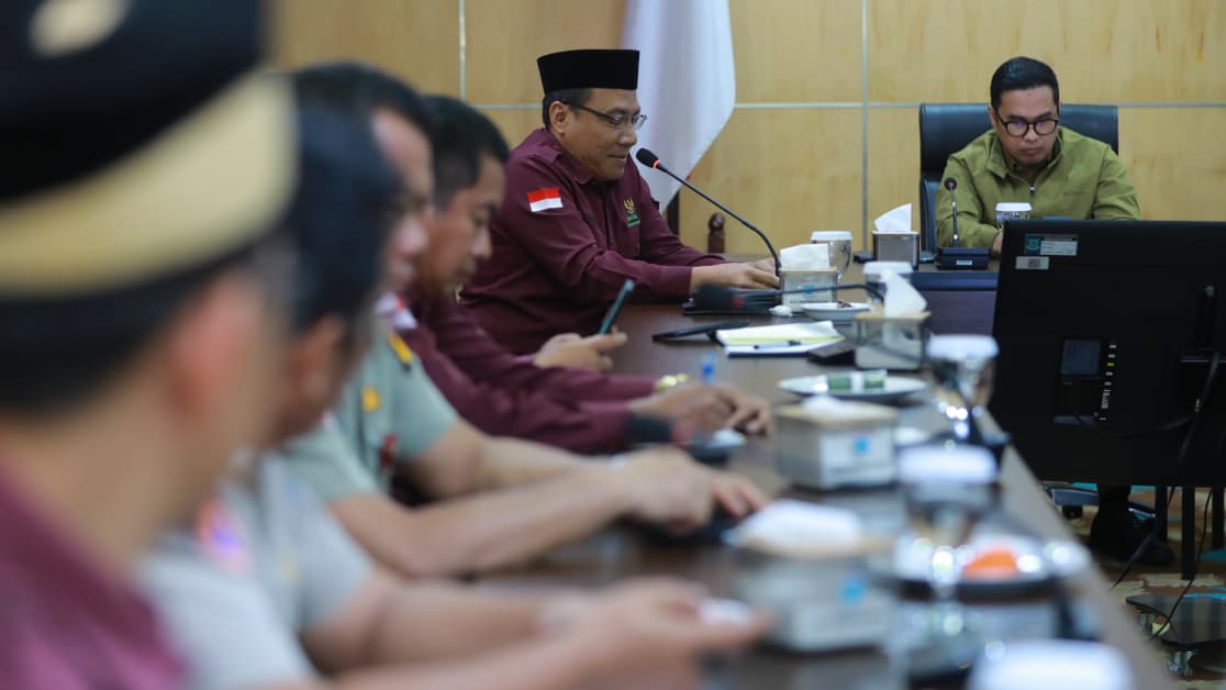 Baznas Tangsel saat melaporkan penghimpunan dan hasil donasi bagi korban bencana Sumatera ke Wakil Wali Kota Tangsel, Pilar Saga Ichsan, Selasa (13/1).