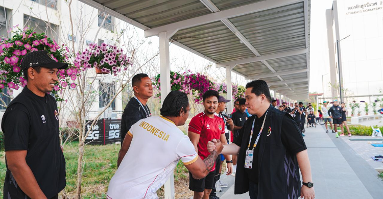 Menpora Erick Thohir bertandang ke asrama atlet kontingen Indonesia yang berlaga di ASEAN Para Games 2025. Foto : Ist