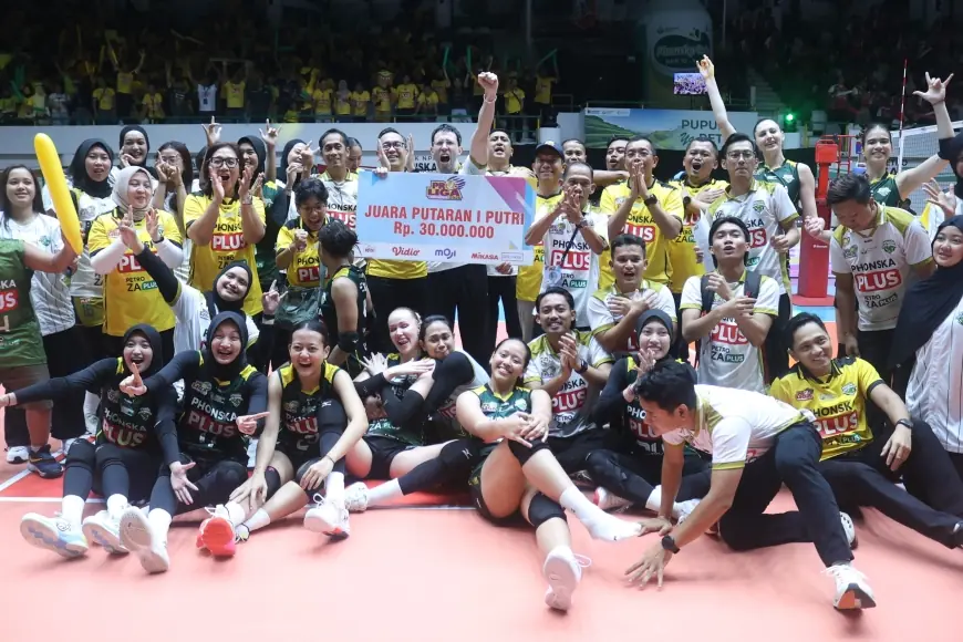 Tim putri Gresik Phonska Plus Pupuk Indonesia juara putaran pertama Proliga 2026. Foto : Ist